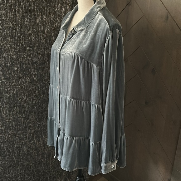 Gray blue velour tiered a line J Jill, long sleeved tunic - Picture 2 of 5